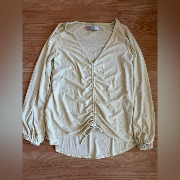 SOLD Free People Beach Top Size XS - Picture 2 of 3